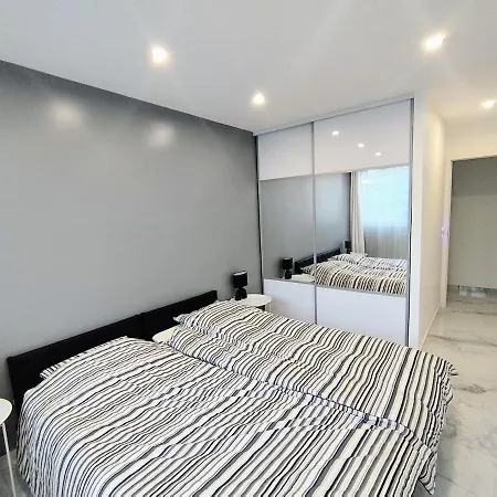 L'exclusif Paris Neuilly Apartment